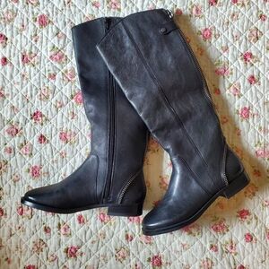 Black Knee-High Leather Boots